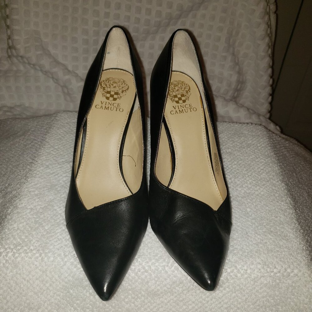 Vince Camuto Black Leather Heels Size 10M